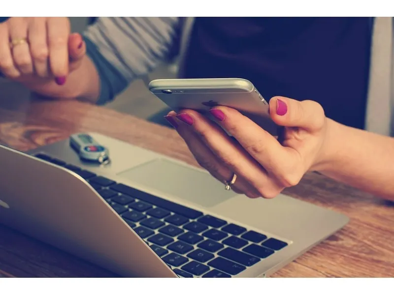 Top Ways to Use Mobile Phones to Improve Your IT Business
