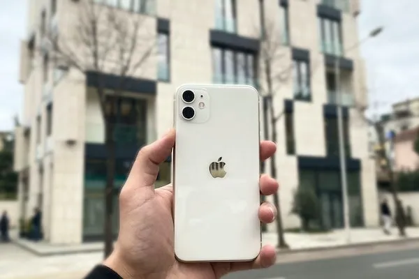 iPhone 11 Camera